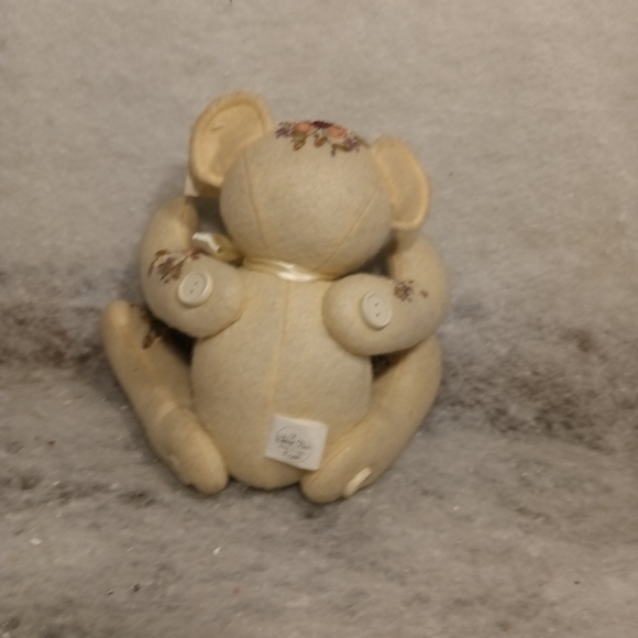 VINTAGE BEAR WITH EMBROIDERY ROSES & LEAVES - Picture 3 of 4